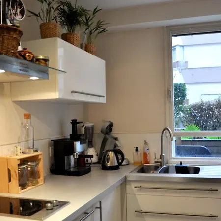 Beautiful Apt With Balcony Near Montparnasse * Paříž